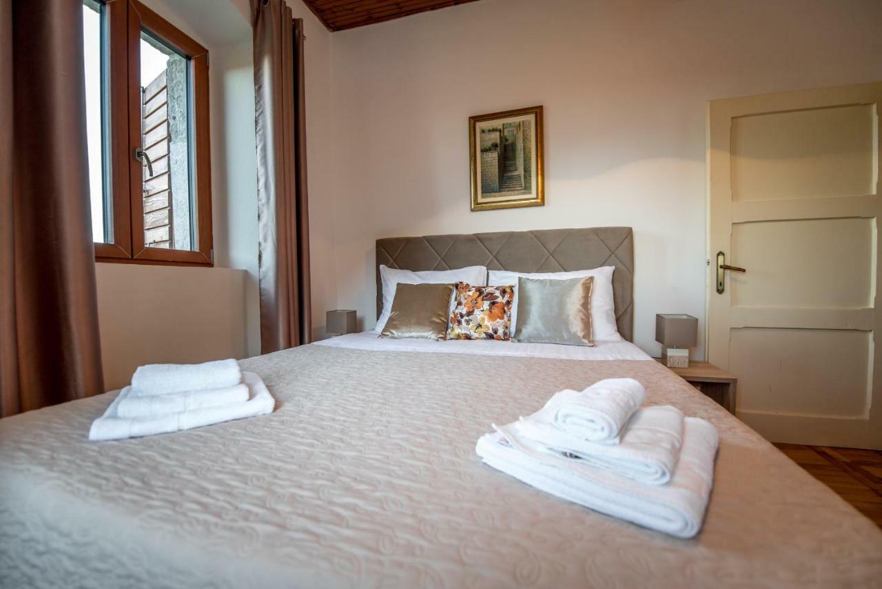 Mediteraneo Villa Kaluderovici エクステリア 写真