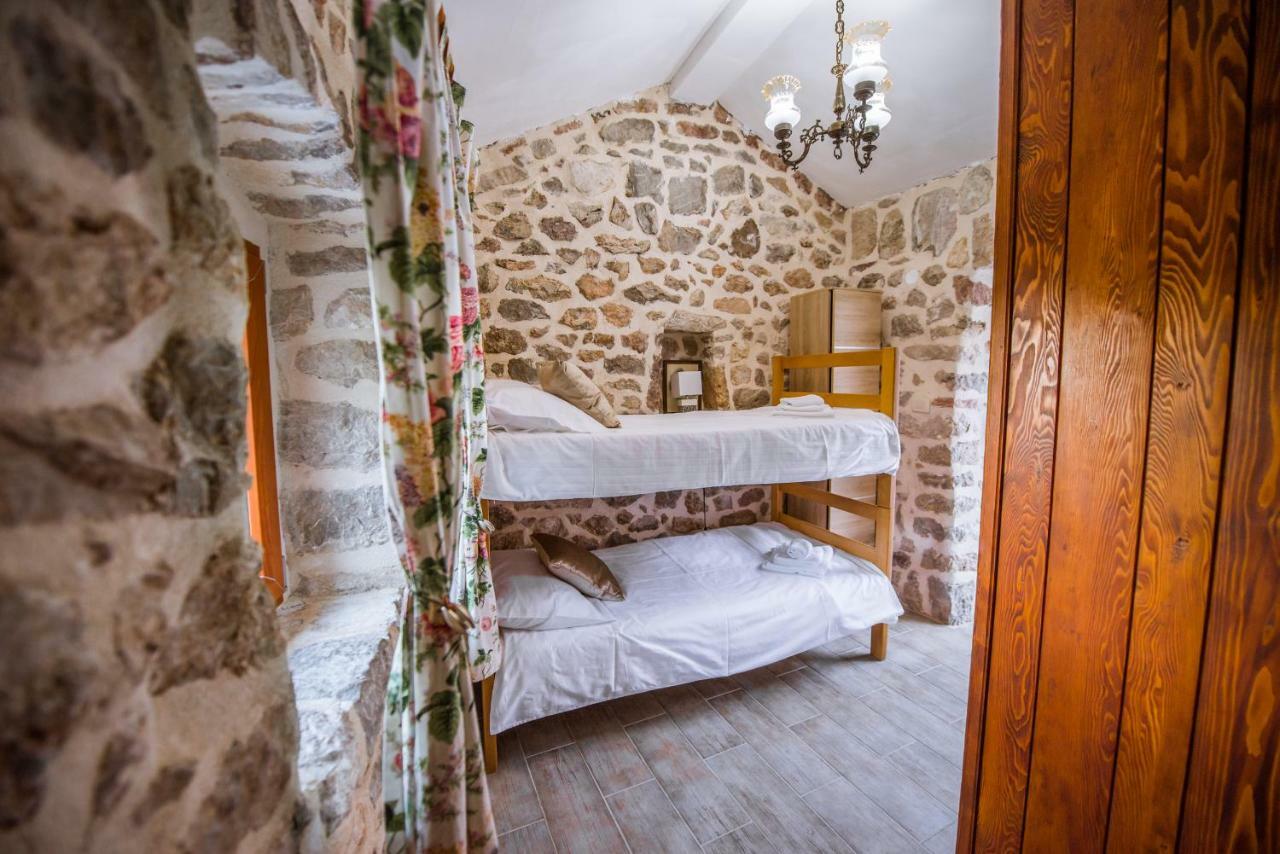Mediteraneo Villa Kaluderovici エクステリア 写真